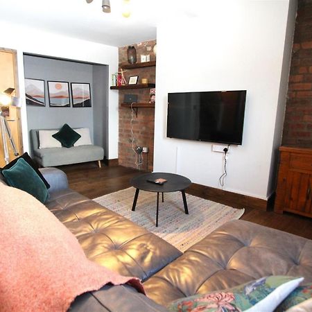 Large New-York Style Penthouse Apartment In Leeds City Centre With Contactless Check In Esterno foto